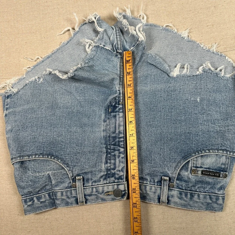 New York‎ Company Light Wash Denim Cutoff Shorts Size 12 high rise frayed